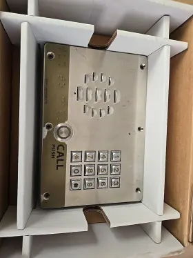 021534C1 CYBERDATA Sip Intercom Keypad