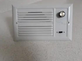 433312 MIAMI CAREY Intercom Speaker Circa