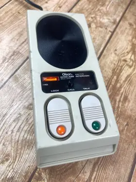 AM-515 OLSON Wireless Intercom Solid
