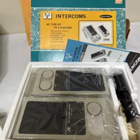 COM-5 VANCO Ac Up Intercom Plug